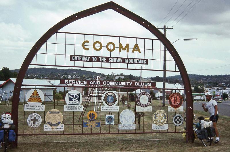 WT 0400 063-06 Australia.jpg